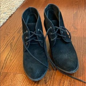 Heeled boots